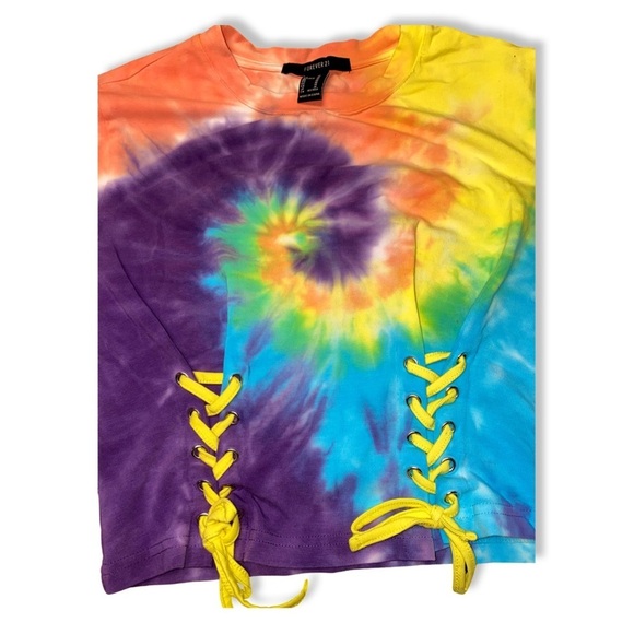 Forever 21 tie dye crop tshirt with lace up front tie details Size Medium - Picture 2 of 4